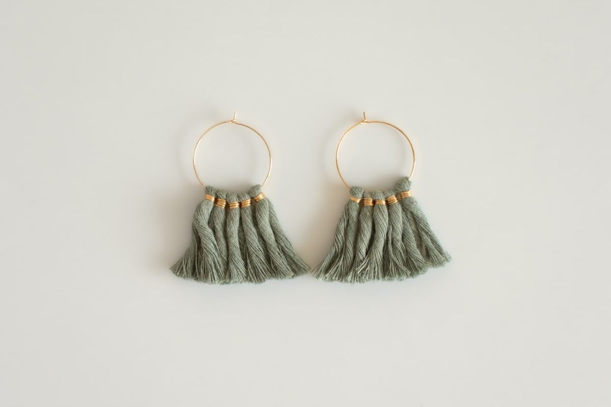 aros argolla y flecos laurel