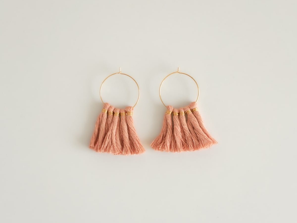 aros argolla y flecos rosado