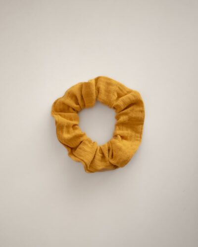 scrunchie mostaza